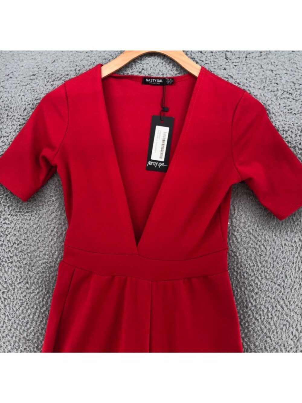 Nasty Gal Jumpsuit Womens 2 Red Plunging V Neck Wide Leg High Rise Stretch NWT - Picture 2 of 13